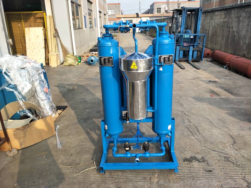 微熱再生吸附式干燥機應(yīng)歸哪一類干燥機？