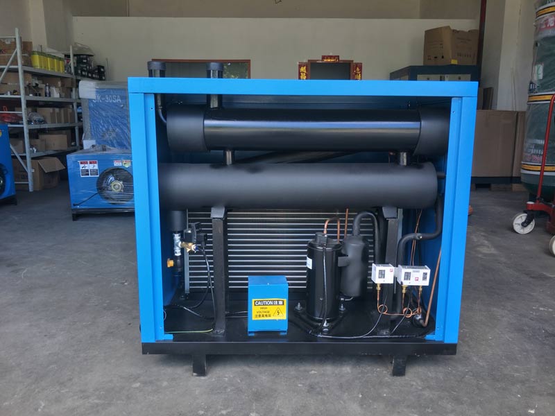 風(fēng)冷型冷干機(jī)對(duì)壓縮空氣進(jìn)氣溫度有何要求？