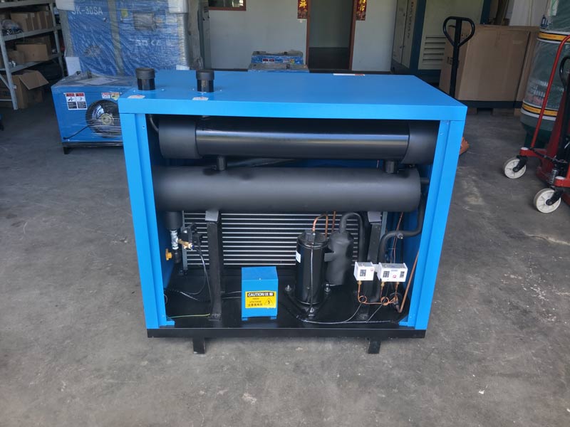 怎樣購(gòu)買冷干機(jī)江蘇冷干機(jī)廠家廠家來(lái)分享